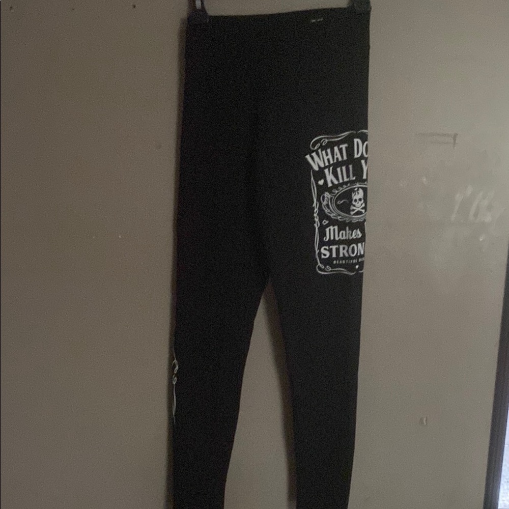 Beautiful Disaster Stronger leggings